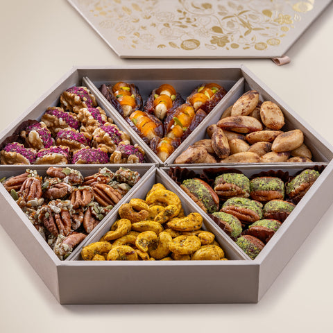 Walnut & Dried Fruit Wholes 
Dried Mango & Cashew Stuffed Dates
Smoked Brazilian Nuts
Pecan & Date Wholes
Turmeric & Chia Seeds Cashews
Praline Pecan 
